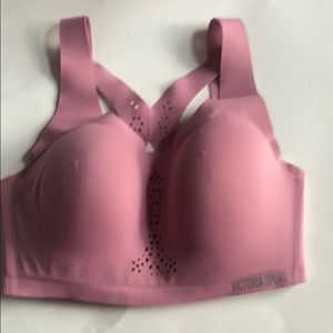 Victoria’s Secret sports bra size 32 DD